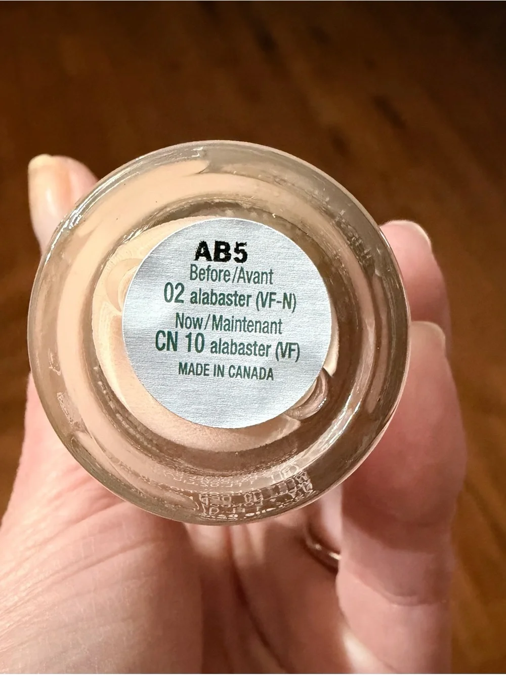 Clinique Beyond Perfecting Foundation + Concealer - Alabaster (Light Beige)